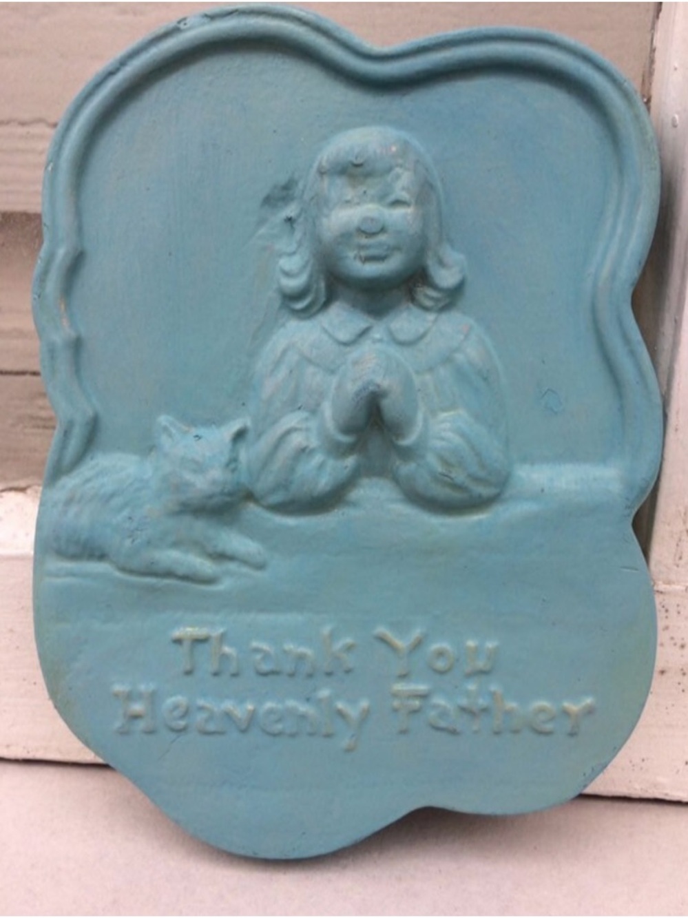 Vintage chalkware wall plaque Girl & Kitten praying Christian decor Cottagecore